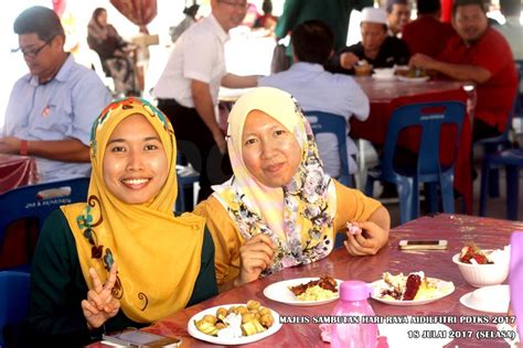 The bonus is part of the hari raya aidilfitri special allowance which totals to rm31.2 million and will be paid out on 25 june. Portal Rasmi PDT Kuala Selangor View Photo in Album ...