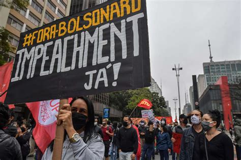 Organizadores dizem que o momento da crise política e. regiaonoroeste.com - Capital paulista registra ...