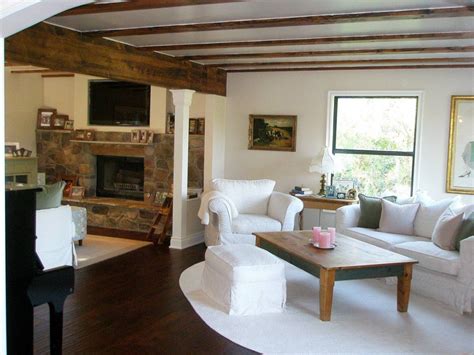 The following hardwood floor designs are not only currently trending, but they are also excellent choices for all areas of your home. Interior Designs - Xlart Group