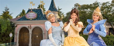 Breakfast With Disney Princesses Disneyland Paris Extras Disney