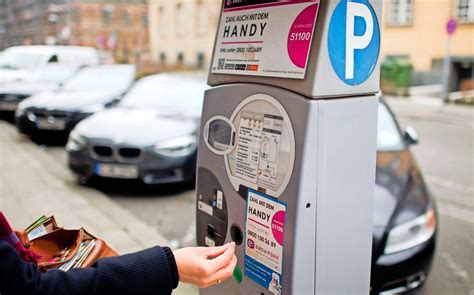 Kosten für Parkplätze Stadt macht Euro Gewinn durch Parkgebühren