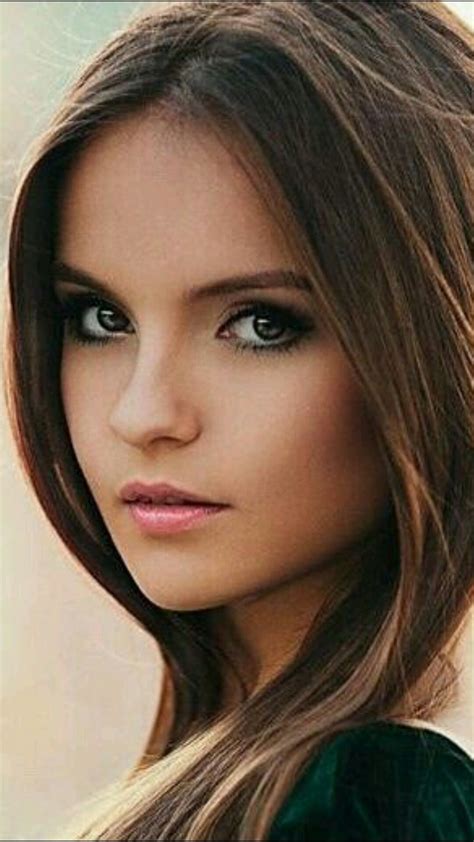 Pin By Amigaman67 On Stunning Faces Beautiful Girl Face Beauty Girl