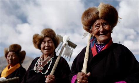 Chinas Tibet 60 Years
