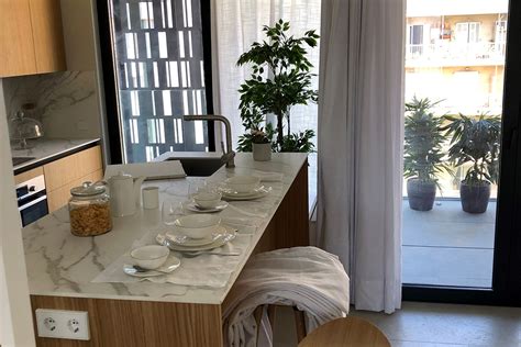 Otra ventaja de palma de mallorca y sus apartamentos es que el visitante puede escoger qué y cuándo comer. Dos apartamentos en Palma de Mallorca