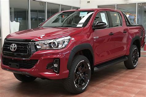 The hilux rogue is a ute with premium levels of style and power. 2020 Toyota Hilux Revo Rocco G Double Cab Prerunner » UCES ...