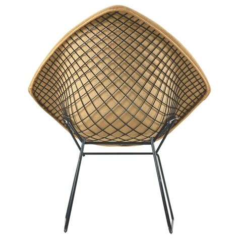 Among them was the famous 'diamond chair' a fluid. Original 1953 Harry Bertoia Diamond Chair for H. G. Knoll ...