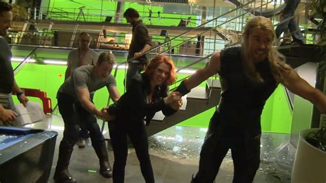 marvel s avengers age of ultron fun behind the scenes look at the actors relationship youtube