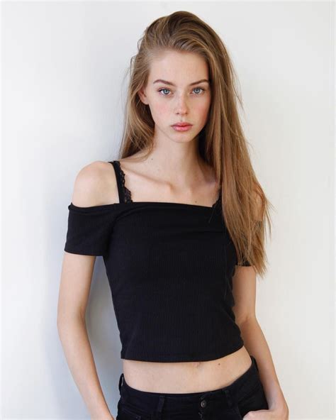 lauren de graaf on instagram “new pola s thesocietynyc ️” モデル 写真 女性 外人モデル