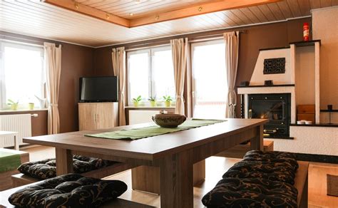 1 raum wohnung mieten in neubrandenburg 70 angebote für 1 zimmerwohnung in neubrandenburg gefunden und weitere 1 im umkreis. AKTUALISIERT: 2021 - 4 Raum Ferienwohnung bei ...
