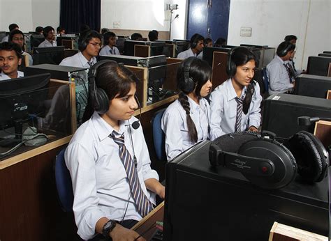 Uem is one of the best computer science engineering cse colleges in kolkata. Best Computer Science Engineering Colleges in India