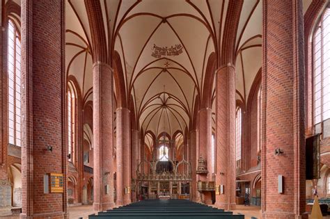 Die sakristei, im norden um 1400 nachträglich. de_stendal_st-marien-kirche_innen_foto_eiko_wenzel (2 ...