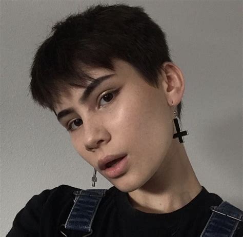 23 Leading Trans And Non Binary Actors Who Deserve More Airtime Short Punk Hair Androgynous