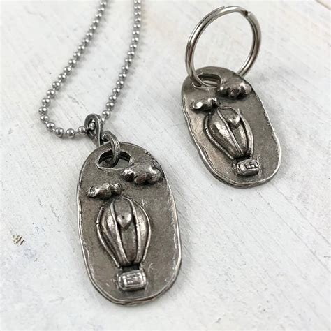 Voor het tweede jaar op rij is amy samen met kirsten wild wereldkampioen op de koppelkoers. Pin on Amy Peters' Studio Jewelry