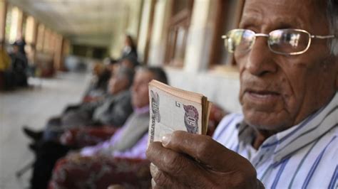 Aguinaldo De La Renta Dignidad Se Pagará Desde El 3 De Agosto Money Bolivia