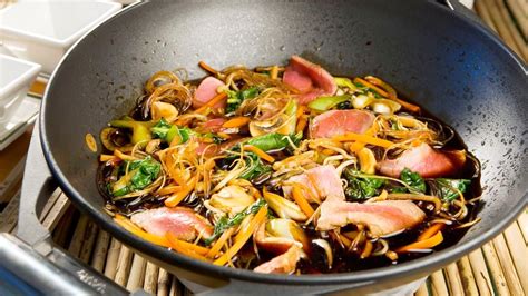 Sukiyaki - Eintopf auf japanische Art | Japanische küche ...