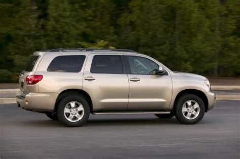 Photo Image Gallery And Touchup Paint Toyota Sequoia In Desert Sand Mica