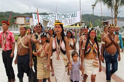 Gli indigeni Waorani vincono contro i petrolieri: salvi 200mila ettari di Amazzonia dalle ...