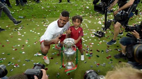 Mit von der partie ist deutschland mit dem spielort münchen, allianz arena. Portugal gewinnt EM-Finale gegen Frankreich | Mehr Sport