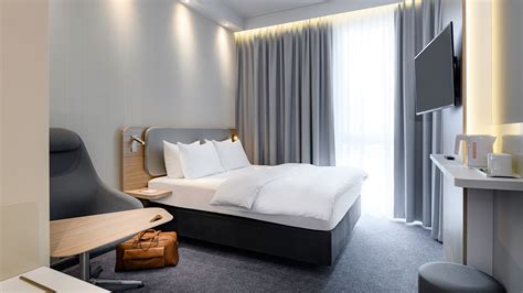 See 36 traveler reviews, 49 candid photos, and great deals for holiday inn express regensburg, ranked #8 of 27 b&bs / inns in regensburg and rated 4 of 5 at tripadvisor. Holiday Inn Express Regensburg ~ Success Hotel Group