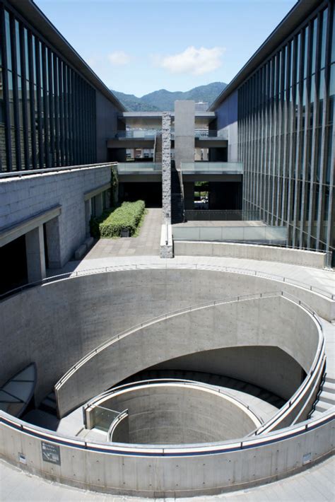 Tadao Ando Architect Biography Buildings Projects And Facts
