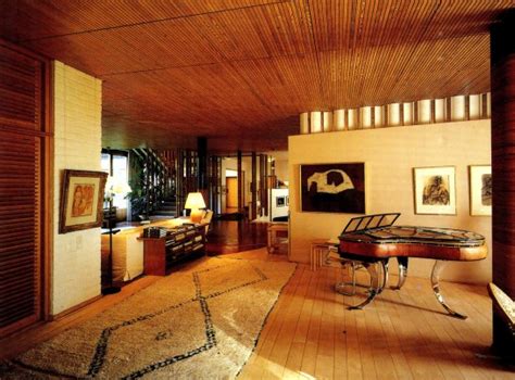 Several meticulously thought features provide a glimpse of the architect couple's life and their family and highlight the intermingling of living. Mid Century Home Rewind 2011: Alvar Aalto