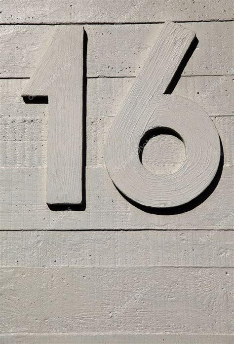 Number Sixteen Concrete Wall — Stock Photo © Vilevi 6374437