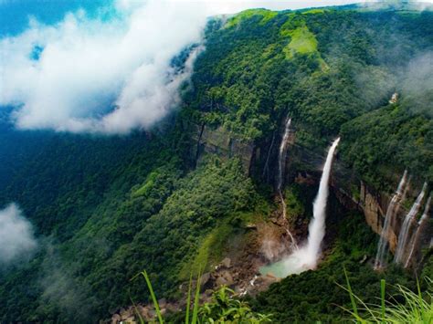 Nohkalikai Falls Tragically Beautiful Waterfall In Meghalaya