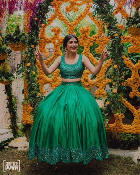 Buy Dress For Mehndi Ceremony For Bride Cheap Online
