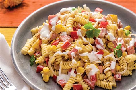 Spaghetti bolognese es un clásico del que no nos cansamos. Ensalada de Pasta hawaiana | Cocina Vital