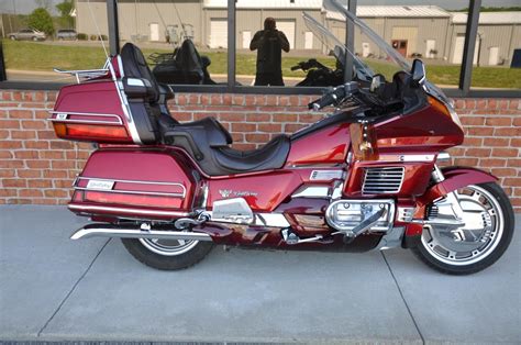 Introduced at the cologne motorcycle show in october 1974, the gold wing went on to become a popular model in north america, western europe and australia. 1994 Honda Gold Wing GL 1500 SE SOLD