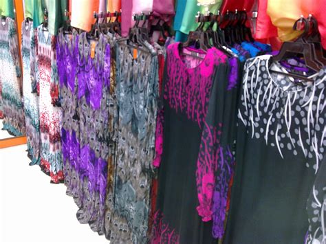 Shah alam replaced kuala lumpur as the capital city of the state of selangor in 1978 due to kuala lumpur's incorporation into a. PBelicious by Dhia Sabrina: Kedai Baju Best Di Plaza Alam ...