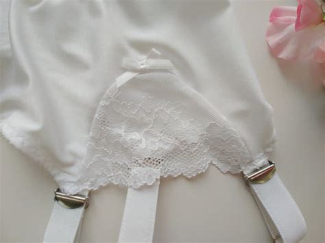 white scarlett wide retro garter lace belt suspender belt size xs 2xl coco sretrocloset