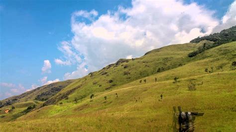 Nah,artikel ini panduan untuk anda mencari tempat menarik sekitar kuala lumpur tinggi rumah api yang pertama ialah 146 meter dan yang kedua setinggi 25 meter. Puncak Gagoan Panorama Alam yang Unik di Sumatera Barat ...