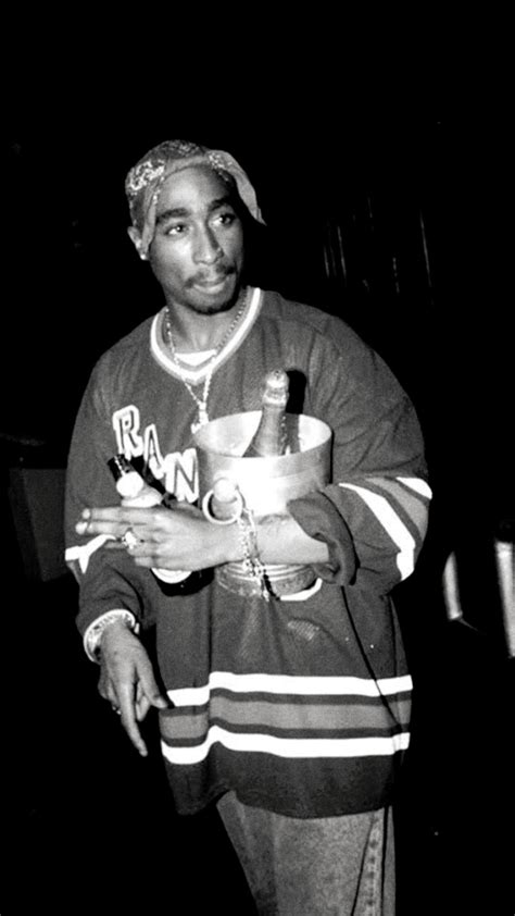 Tupac 2pac Iconic Infamous Moment 1080×1920 Ramoledbackgrounds