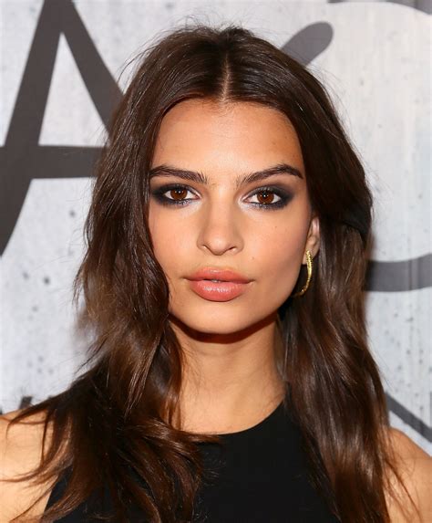 Model And Actress Emily Ratajkowski Of Blurred Lines Fame Stepped