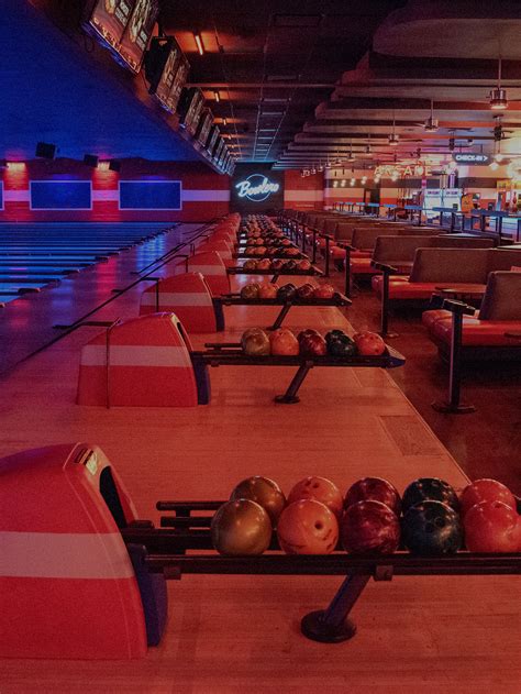 Bowling Alley & Party Venue in Bethesda | Bowlero