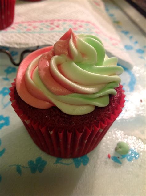 Red velvet cake is one of those classic recipes that get requested over and over. United Cakedom: Red-Velvet Cupcakes!! {Mexico Theme} # ...