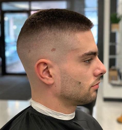 Buzz Cut Fade 27 Best Crew Cut Haircuts For Men 2021 Guide You D Think That Choosing A Buzz