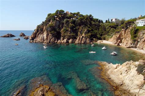 Sep 13, 2021 · la costa brava empieza en blanes y, si queréis ser exhaustivos, necesitaréis muchas escapadas, porque los restaurantes que preparan platos marineros típicos, con un necesario toque actualizado, son muchos y hasta llegar a cadaqués o portbou hay que comer mucho. blanes-sa-forcanera - Hotel Pimar & Spa - Hotel en Blanes