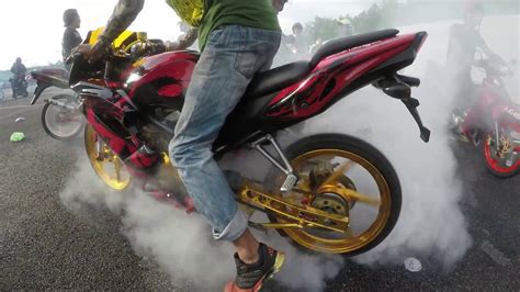 Singkat kata kursi santai beanbag yang kami buat memiliki kualitas anti air, tahan air, tahan sinar matahari, tebal, mudah dibersihkan, anti noda & warna yang kuat. Ninja RR | Santai Anak Utara 5.0 | Sungai Petani ᴴᴰ - YouTube