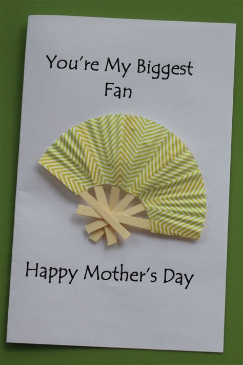 You don't want to leave it to the last minute and this card can be easily made with just a marker and paper, or with a program such as word or photoshop. Mother's Day Cards- My Biggest Fan