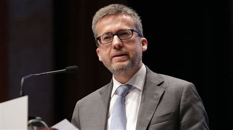 Carlos moedas lança livro com compilação de crónicas escritas para o cm. Intervenção de Carlos Moedas na 1º Convenção do CEN - YouTube