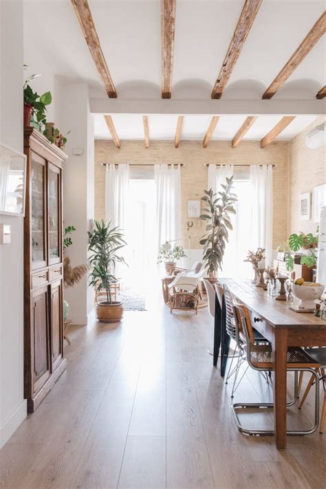 This Lovely Renovated Spanish Home Will Have You Pinning Every Photo In 2020 Spanish House