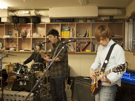 目が覚める曲 2015/dj bengaku / 洋楽edm. 東海大学熊本キャンパス ハーフウェイミュージッククラブ ...