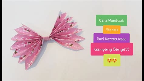 Usahakan untuk menekan kertas kado pada sudut barang yang sedang dibungkus ketika melipat. Langkah Mudah Membuat Pita dari Kertas Kado - Beli Kertas & Kardus Bekas Yogyakarta