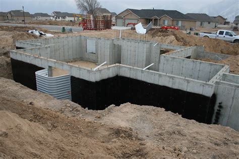 5.2.4 foundation, pillars and beams should be made from reinforced concrete. Spanish Fork Page 1 photos