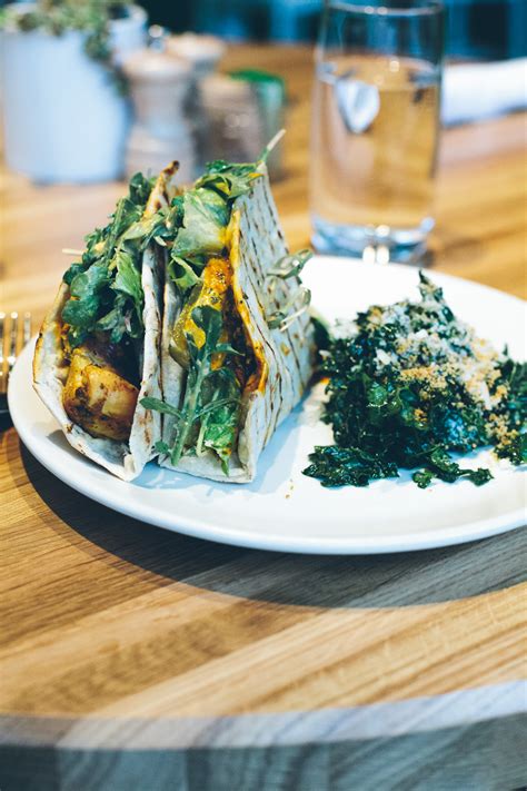 Последние твиты от true food kitchen (@truefoodcareers). 5 Reasons to Eat at True Food Kitchen Nashville | Go Eat ...