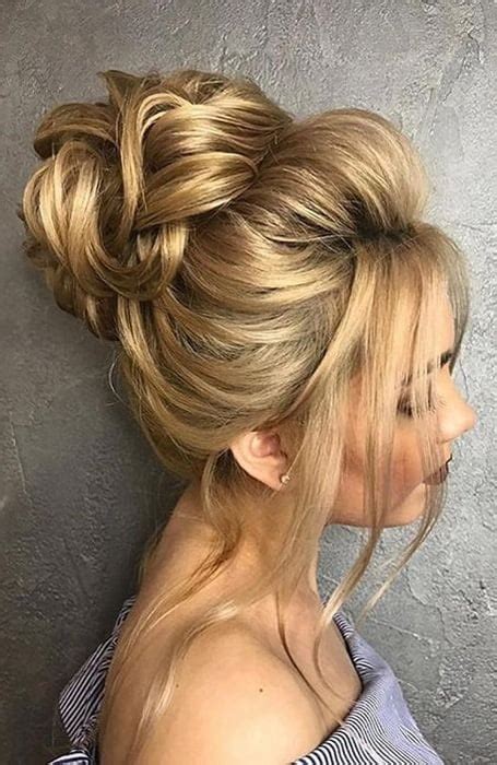 15 Messy Bun Hairstyles You Will Love 2024 The Trend Spotter