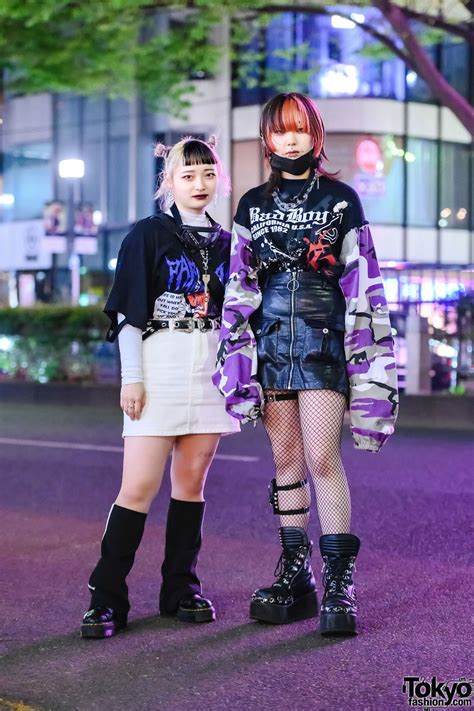 Harajuku Girls In Dark Looks W Extra Long Sleeves Giant Zipper Never