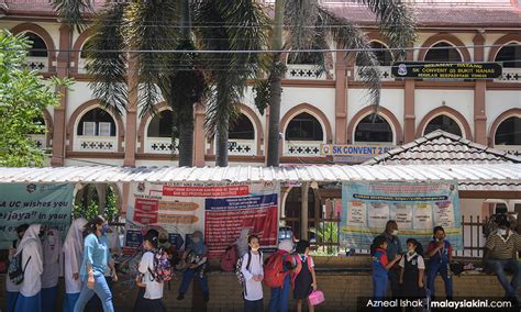 303 adalah bas ke smk convent bukit nanas terakhir di kuala lumpur. SMK Convent Bukit Nanas dalam lanjutan pajakan 60 tahun lagi